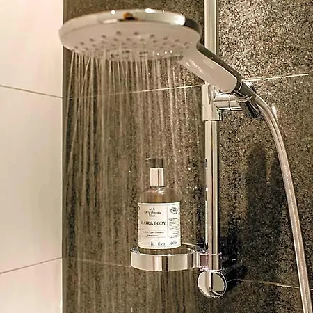 One Edinburgh-royal Hotel 3*