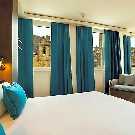 One Edinburgh-royal Hotel 3*