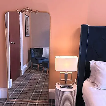 The Valentine - Townhouse - Adults Only
