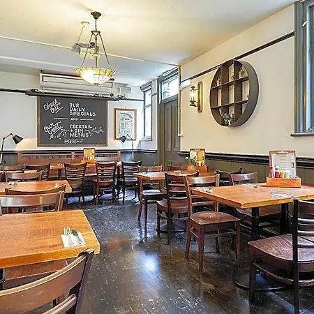 St Christopher's London Bridge - The 2*