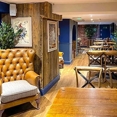 St Christopher's London Bridge - The Hotel Edinburgh