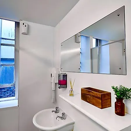 Hotel St Christopher's London Bridge - The 2*