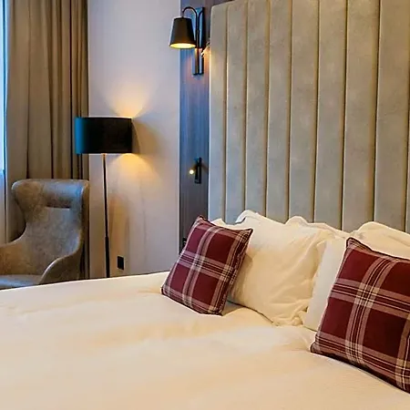 Tynecastle Park Hotel 4*