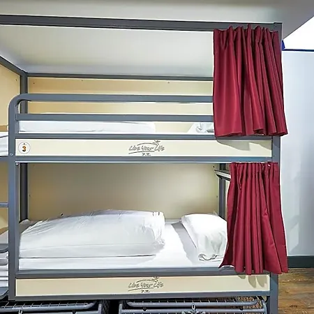 St Christopher's - Old Town Hostal