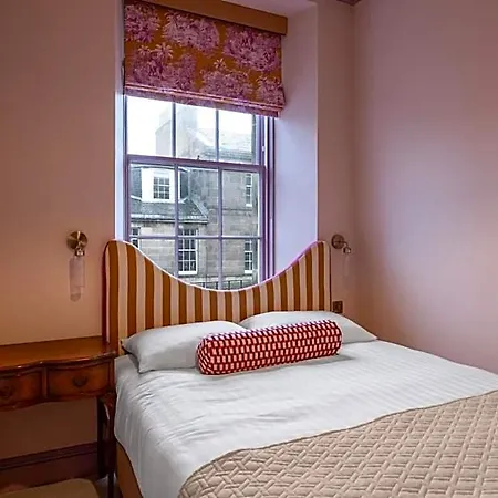 Eleven Stafford Street Townhouse (adults Only) 4*