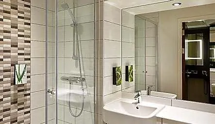 Hotel Hub By Premier 3*