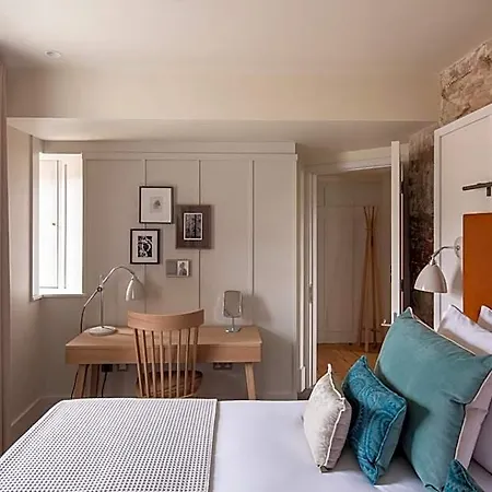 Abbey Apartments, At Holyrood Edinburgh