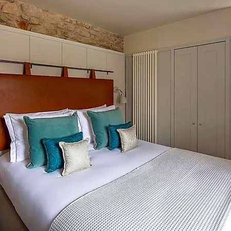 Apart Otel Abbey Apartments, At Holyrood Edinburgh