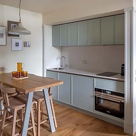 Abbey Apartments, At Holyrood Apart Otel Edinburgh