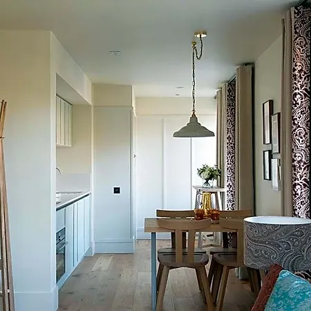 Apart Otel Abbey Apartments, At Holyrood