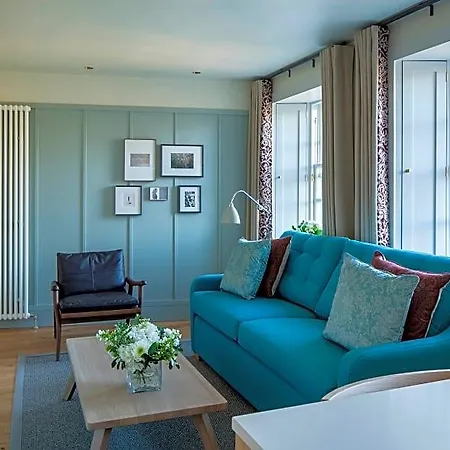 Apart Otel Abbey Apartments, At Holyrood 4*