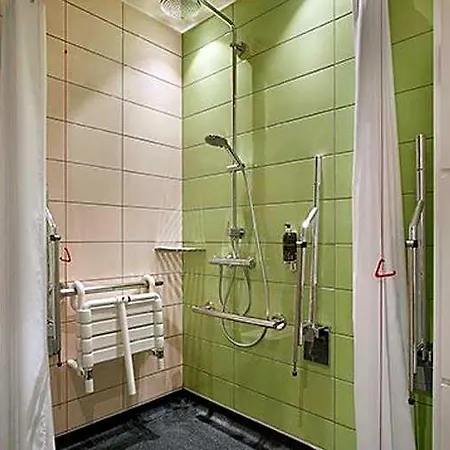 Hub By Premier Haymarket Hotel 3*
