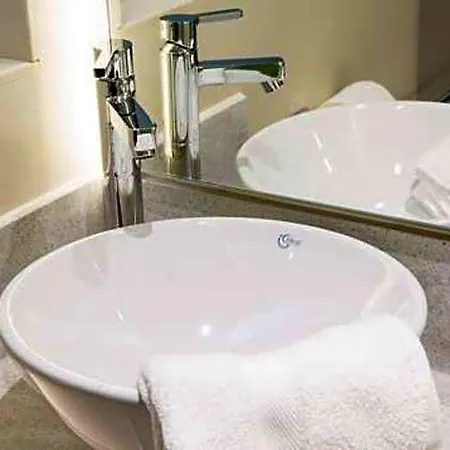 Hotel Hub By Premier Haymarket Edinburgh