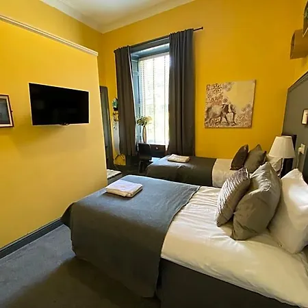 The 3* Edimburgo