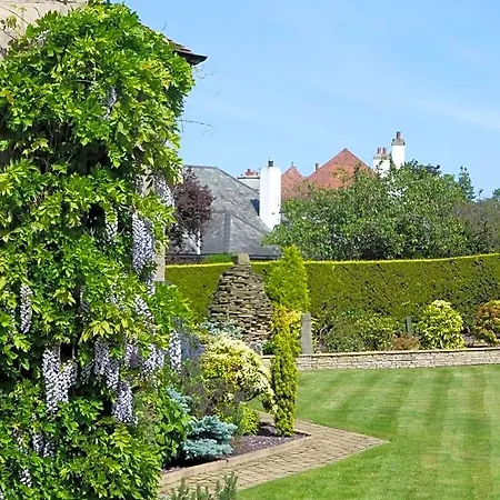 Bed & Breakfast The Cairn 3*