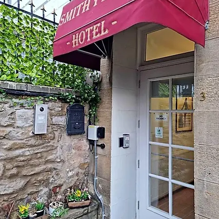 Smith Place 3*