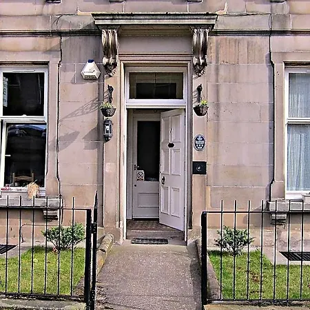 Mccrae's Bed & Breakfast 3*