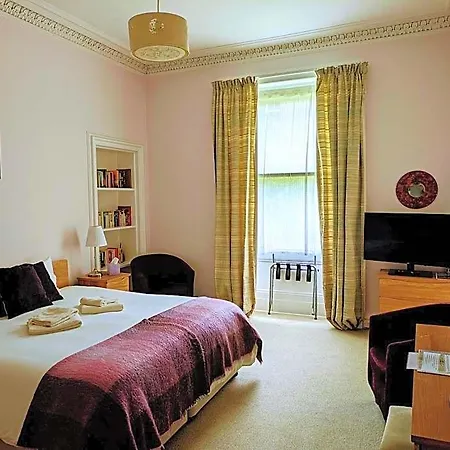 Mccrae's Bed & Breakfast