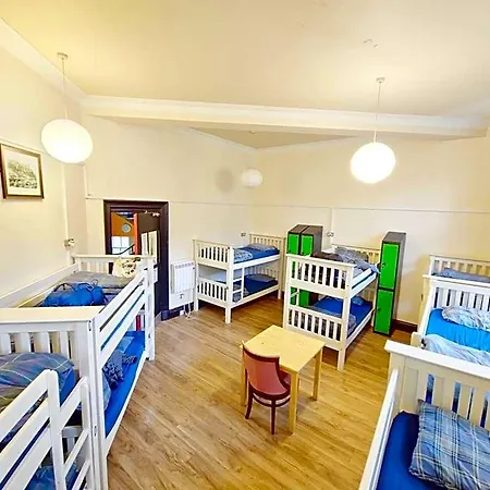 Backpackers - Over 18s Only * Edinburgh