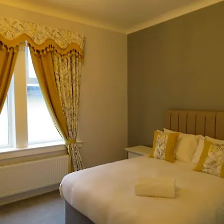 Bed & Breakfast Craigievar