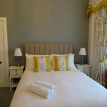 Bed & Breakfast Craigievar