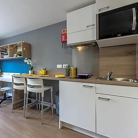 Hotel Joivy Affordable - Adults Only