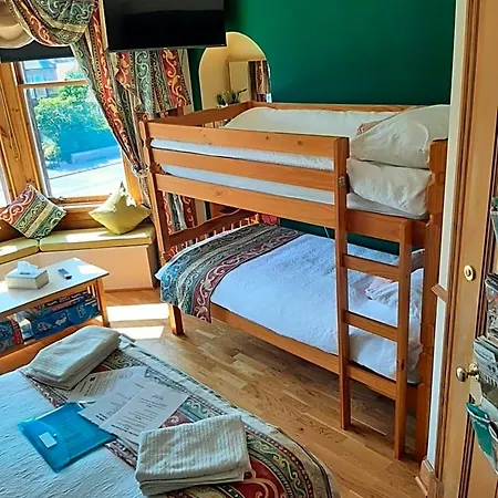 Bed and breakfast Another