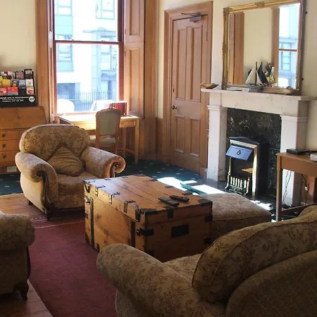 Eyre Hotel 3*