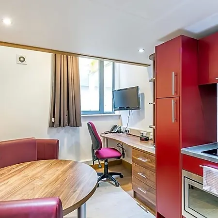 Richmond Place Apts - Now Km - 993949 Hotel 3*