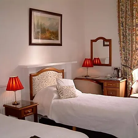 Terrace Hotel 2*