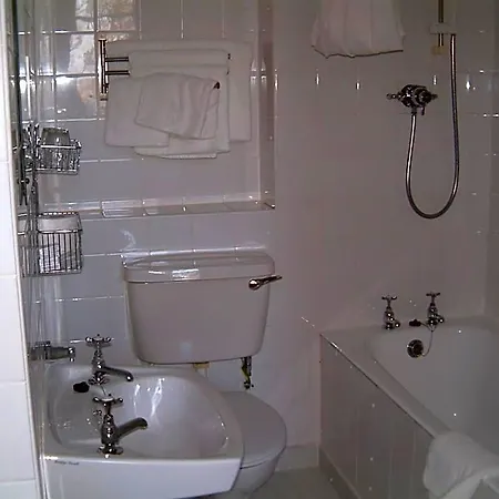 Terrace Hotel 2*