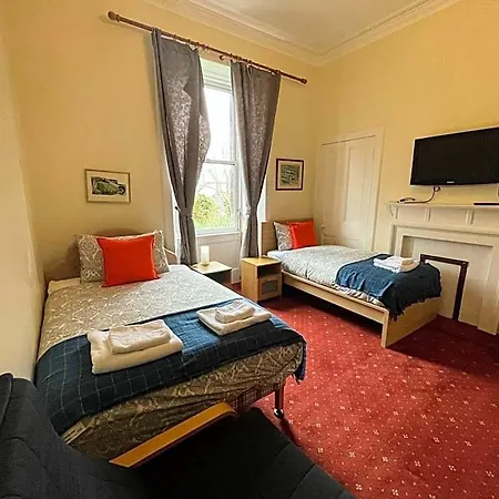 Airdenair Bed and breakfast 3*