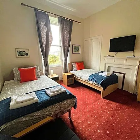 Bed and breakfast Airdenair 3*