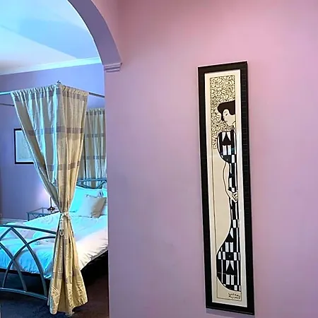 Southside Konukevi 4*