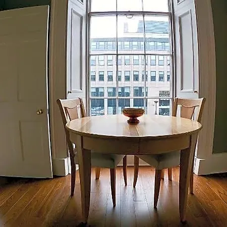 Escape To @ Albyn Place Edimburgo