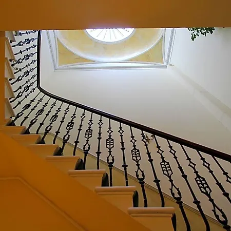 Escape To @ Albyn Place Apartamento