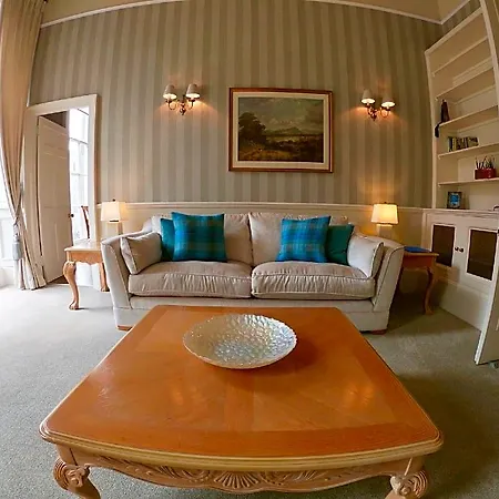 Apartamento Escape To @ Albyn Place Edimburgo