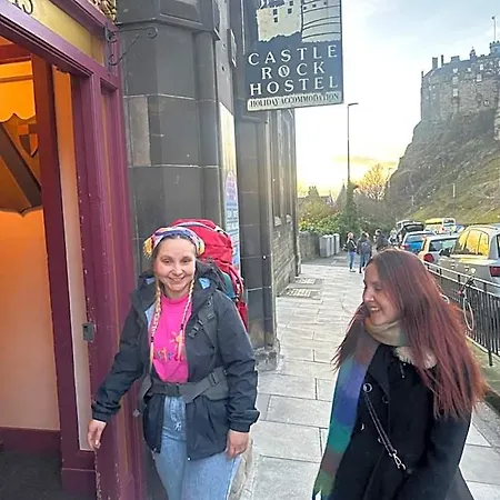 Castle Rock - Adults Only Hostal