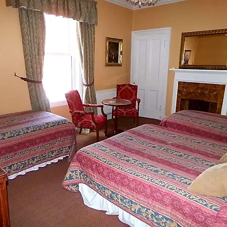 Averon Guest house Edinburgh