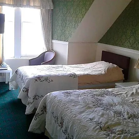 Capital 3*