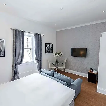 Hanover 71 3* Edinburgh