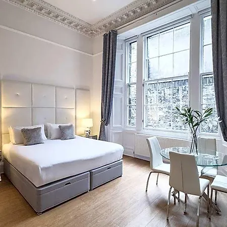 Hanover 71 3* Edinburgh