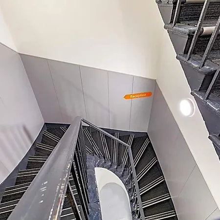 Hotel Easyhotel