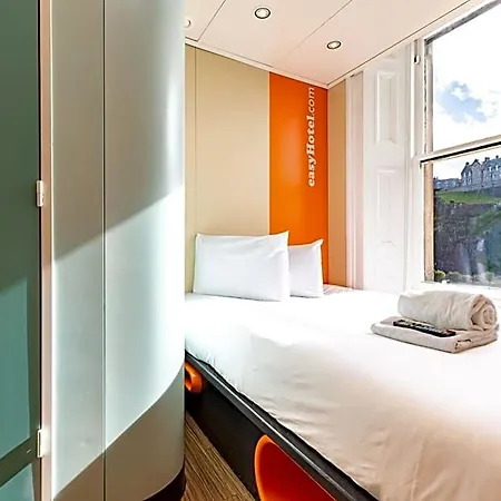 Hotel Easyhotel 2*