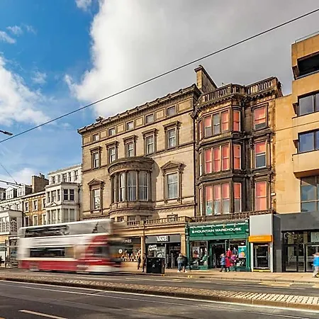 Easyhotel 2* Edinburgh