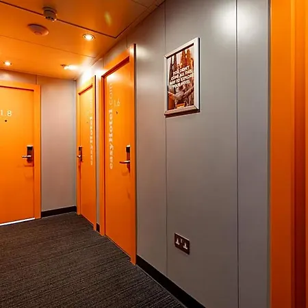 Easyhotel 2* Edinburgh