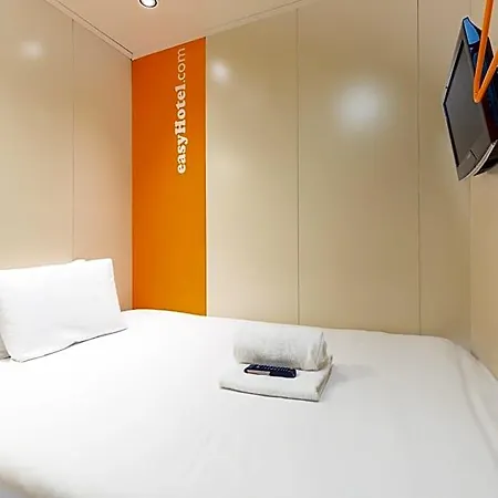 Easyhotel Hotel