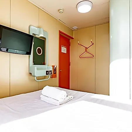 Hotel Easyhotel