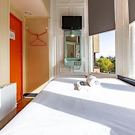 Easyhotel Edinburgh
