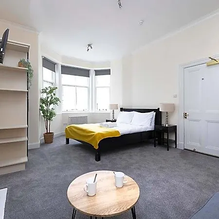 Joivy Haymarket 3* Edinburgh